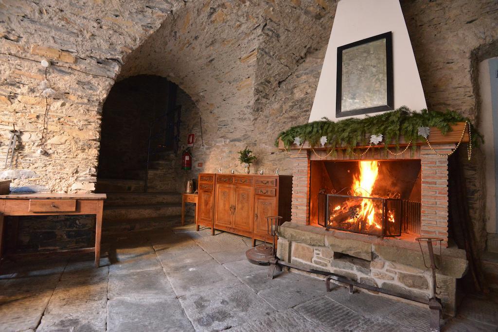 Agriturismo Casa Turchetti Comano  Exterior foto